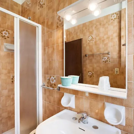 E6-12 Bilocale Borgo Rovere Casa de Férias San Bartolomeo Al Mare