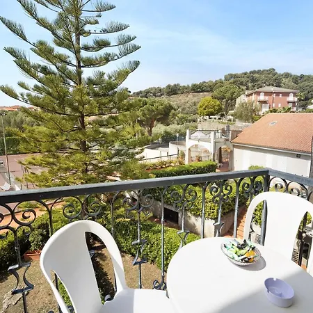 E6-12 Bilocale Borgo Rovere Tatil Evi